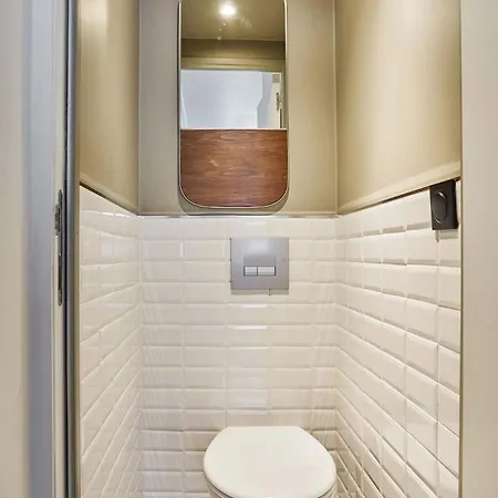 Superb Center Of Apartment